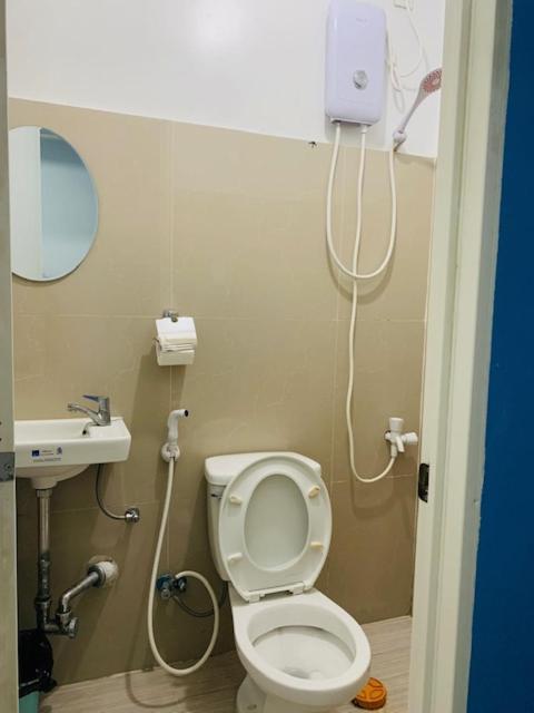 Yuj Inn Pasay Ngoại thất bức ảnh
